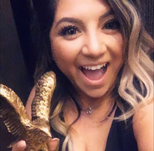 Meet your Posher, Perla